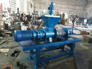 畜禽糞便處理機(jī)如何解決污染問(wèn)題 畜禽糞便處理機(jī)如何解決污染問(wèn)題